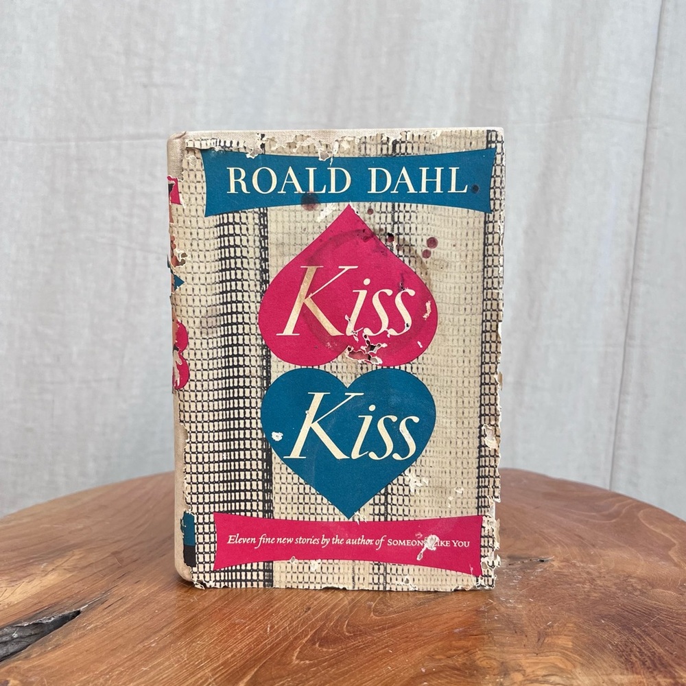 Vintage 1979 Kiss Kiss Book by Roald Dahl